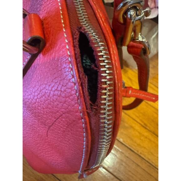 AS IS DOONEY AND BOURKE MADELINE PEBBLE LEATHER ZIP AROUND TOTE BAG (pu1100 - Picture 10 of 10